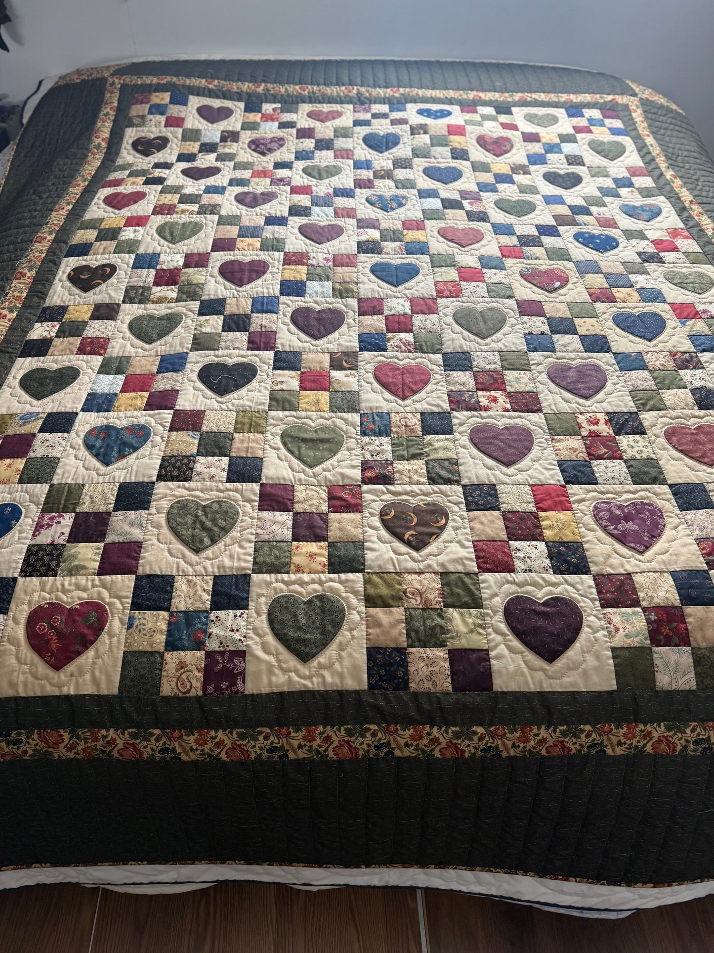 Amish Quilt (Nine Patch Heart)