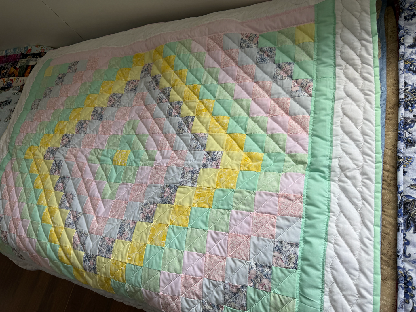 Amish hand quilted  lap quilt or baby quilt