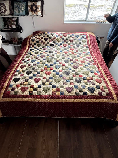 Amish Quilt (Nine Patch Heart)