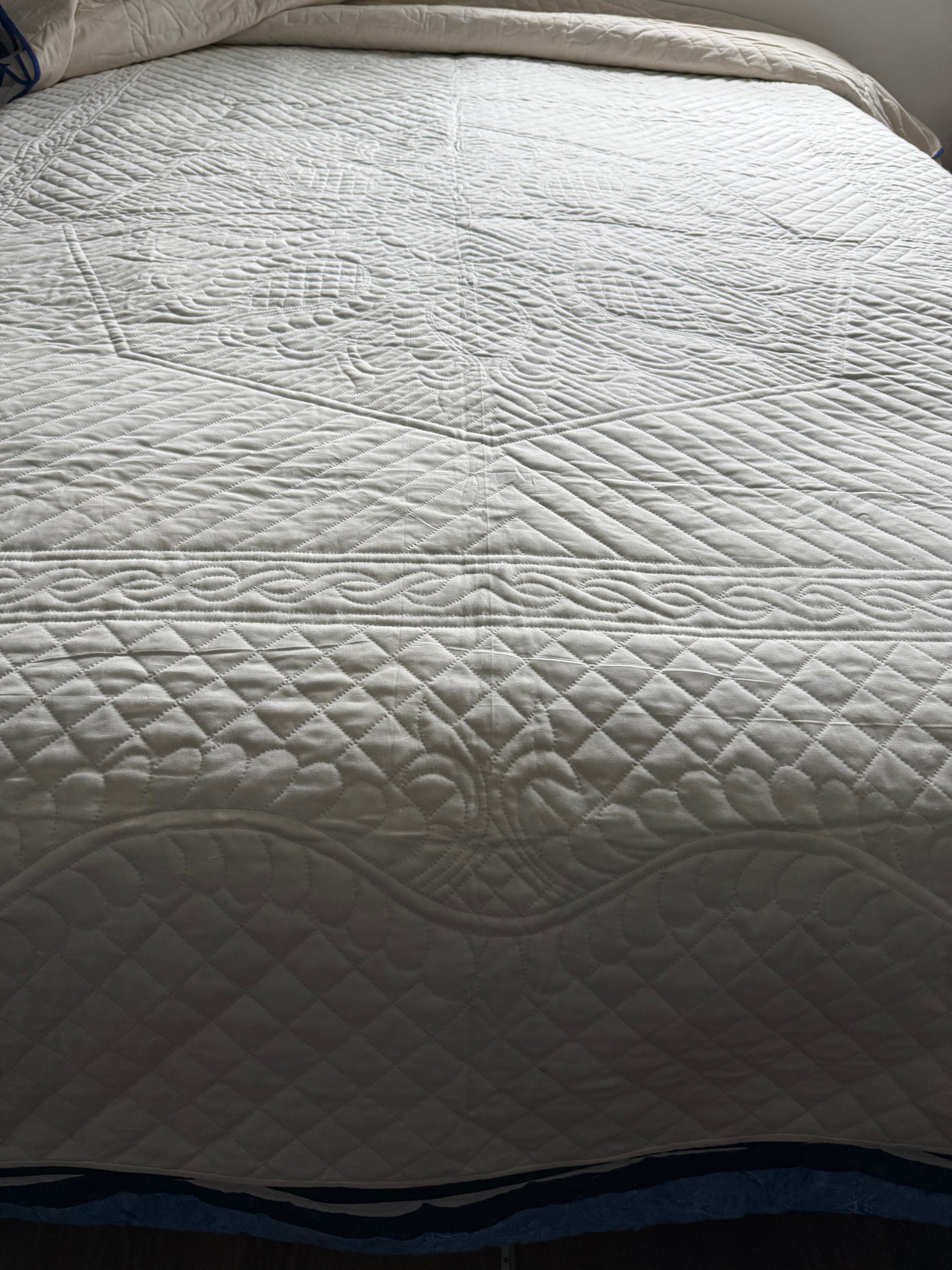 Amish Quilt (Feathered Pineapple) - Simple Life Amish Store