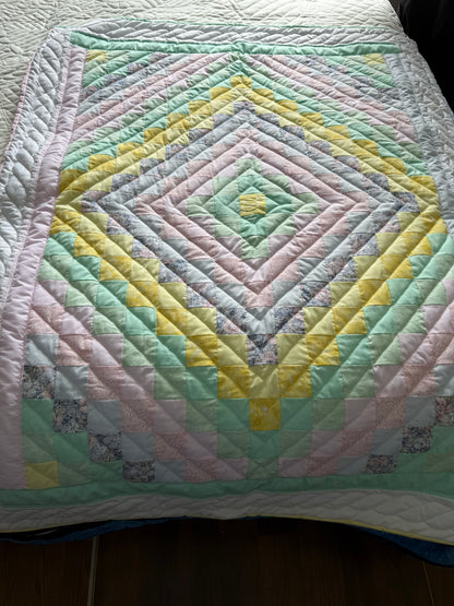Amish hand quilted  lap quilt or baby quilt