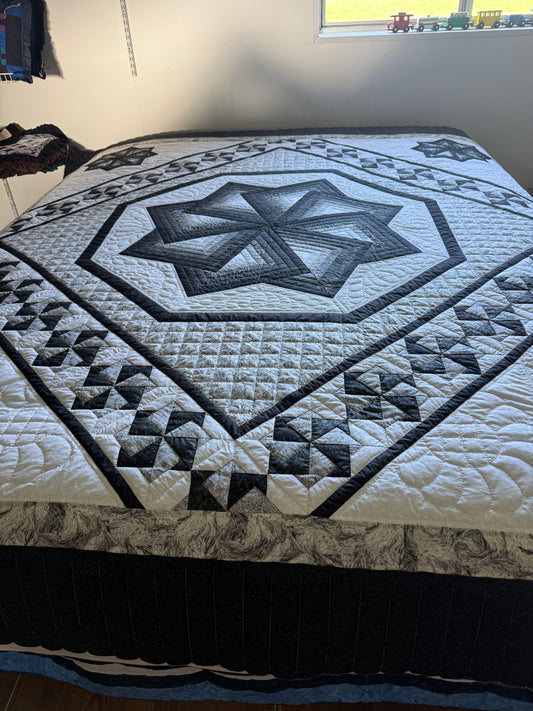 Amish Quilt (Spinning Star)