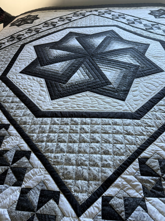 Amish Quilt (Spinning Star) - Simple Life Amish Store