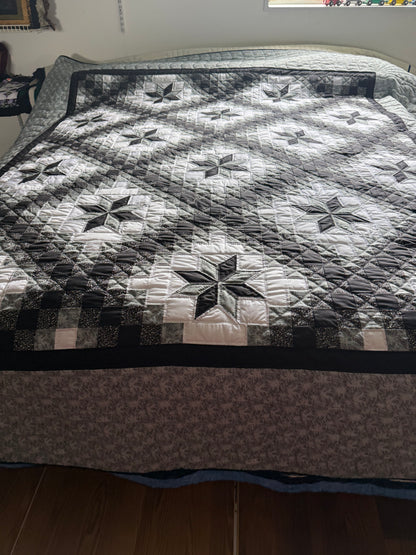 Amish  Quilt (Irish Chain Star )