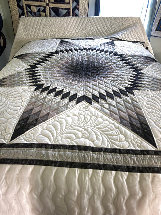 Amish Quilt (Mariner’s Star) - Simple Life Amish Store