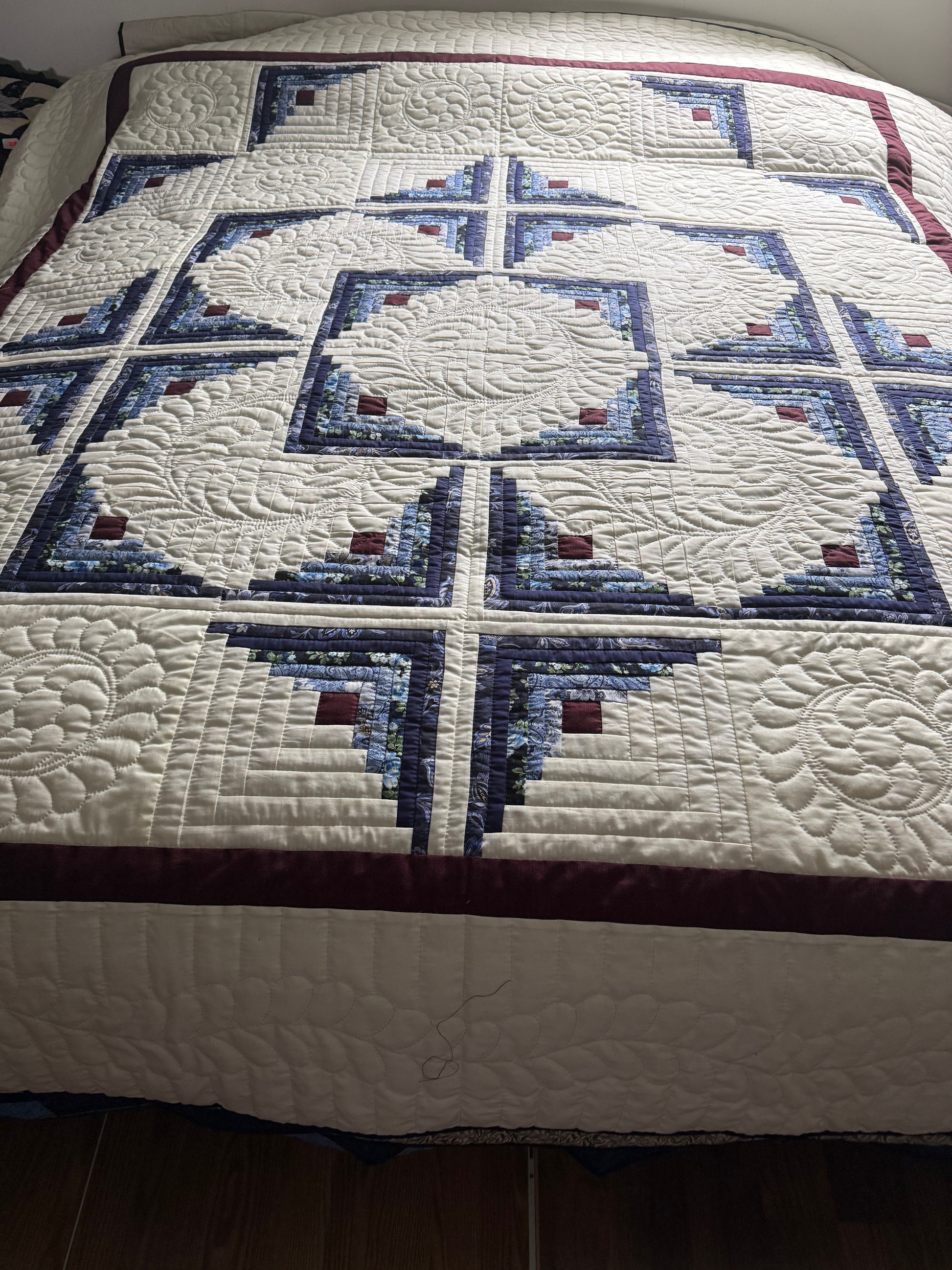 Amish Quilt ( Log Cabin in the round with blues and burgundy) - Simple Life Amish Store