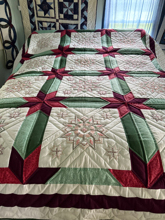 Amish Quilt (Star of Bethlehem or Star flower with embroidery)