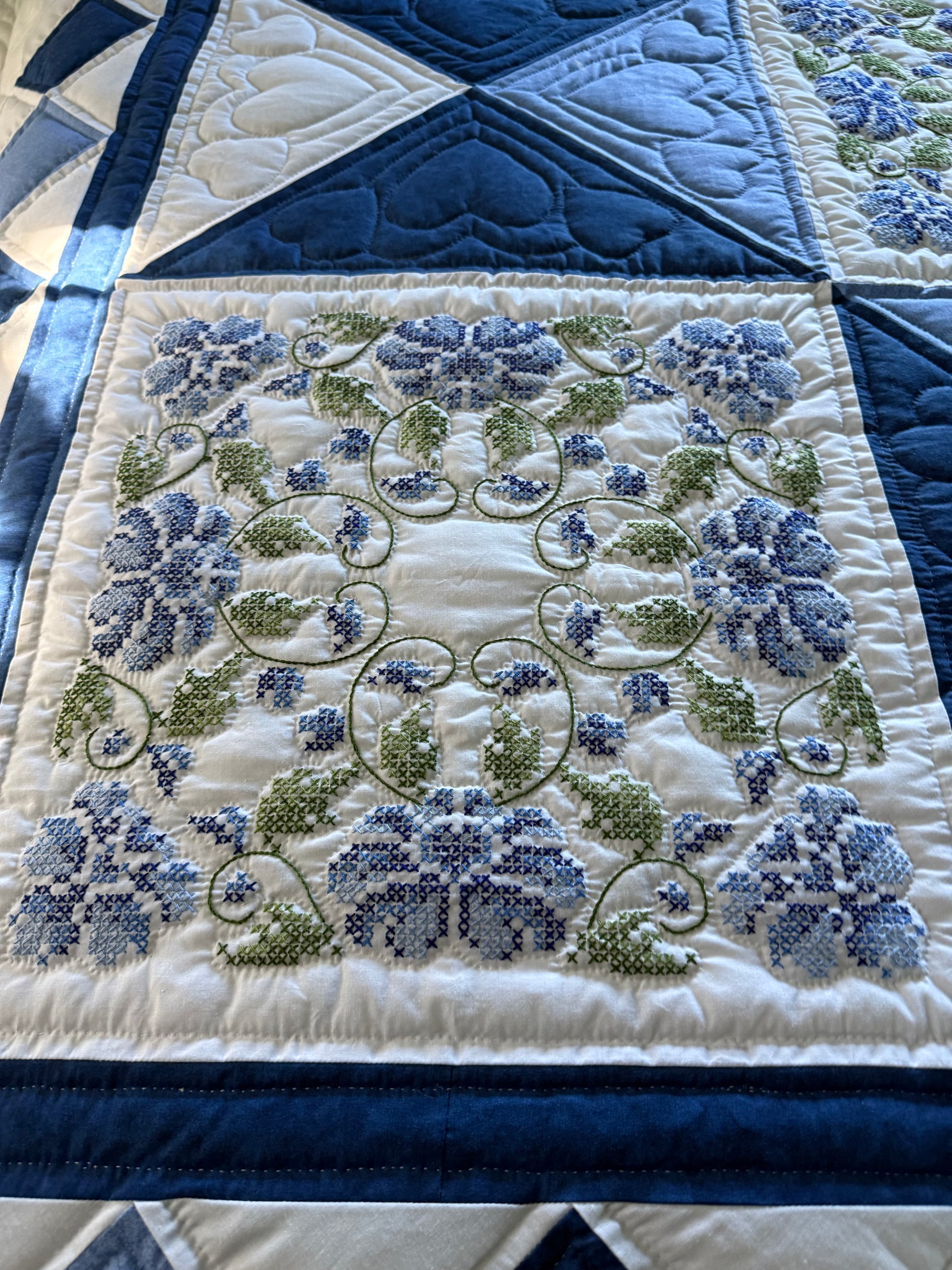 Amish Quilt (Cross stitch in blue) - Simple Life Amish Store