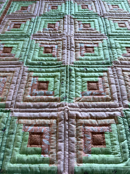 Lap Quilt (Log Cabin) - Simple Life Amish Store