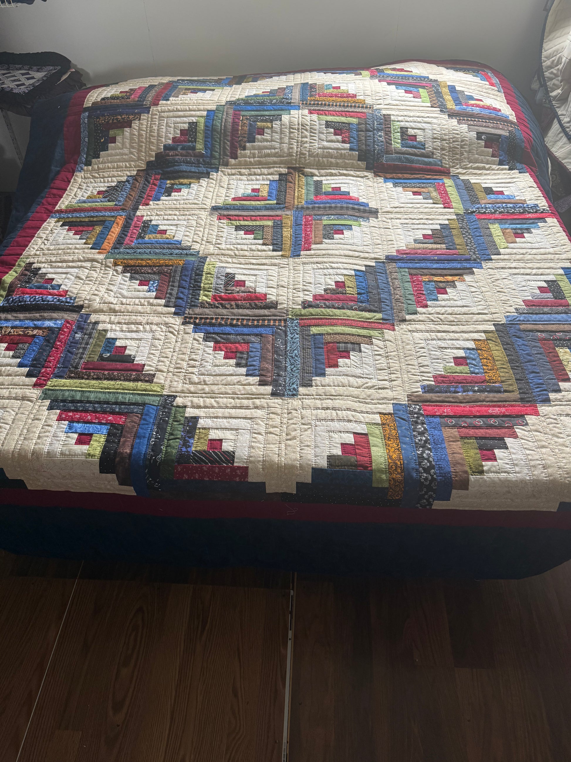 Amish Quilt (Log Cabin) - Simple Life Amish Store