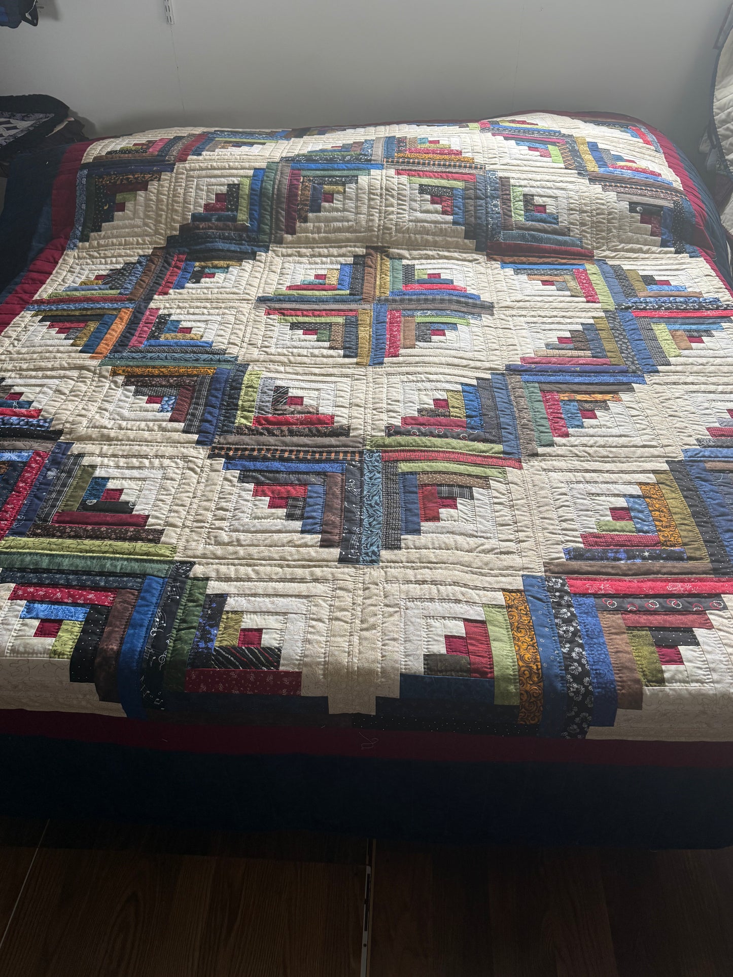 Amish Quilt (Log Cabin) - Simple Life Amish Store