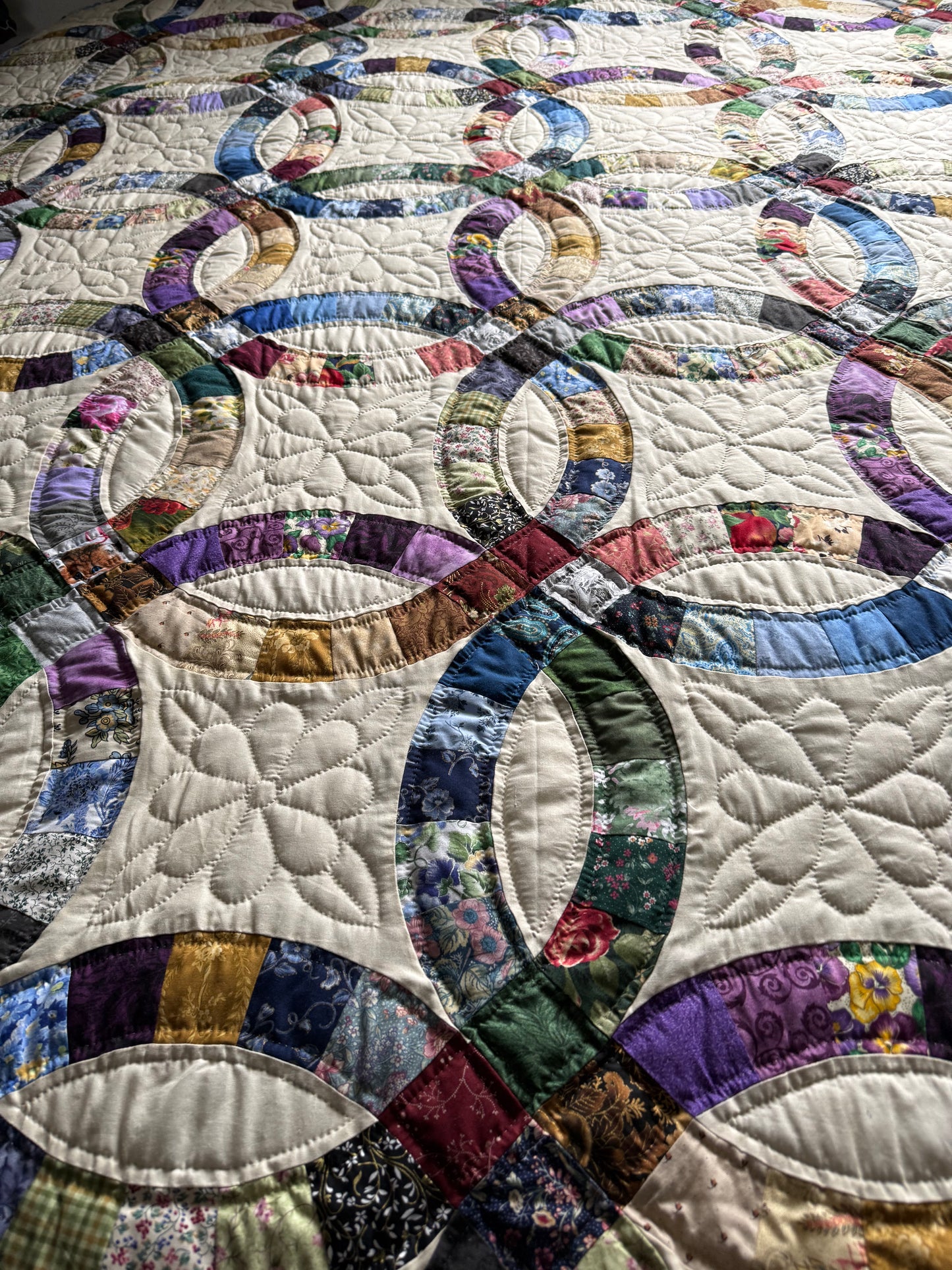 Amish Quilt (Wedding Ring) Queen size