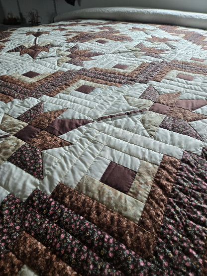 Quilt-Amish Handmade-Log Cabin Maple Leaf
