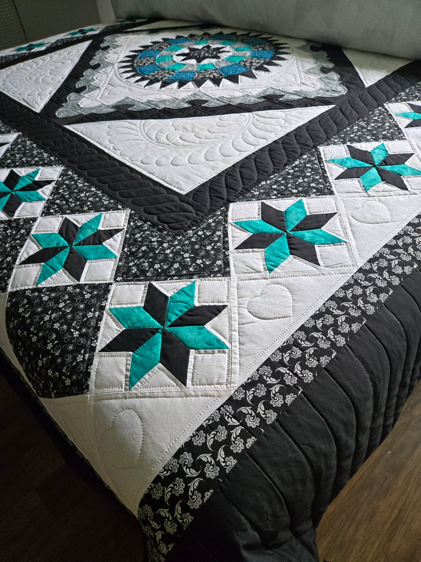Quilt-Amish Handmade-Store over Georgetown Patch