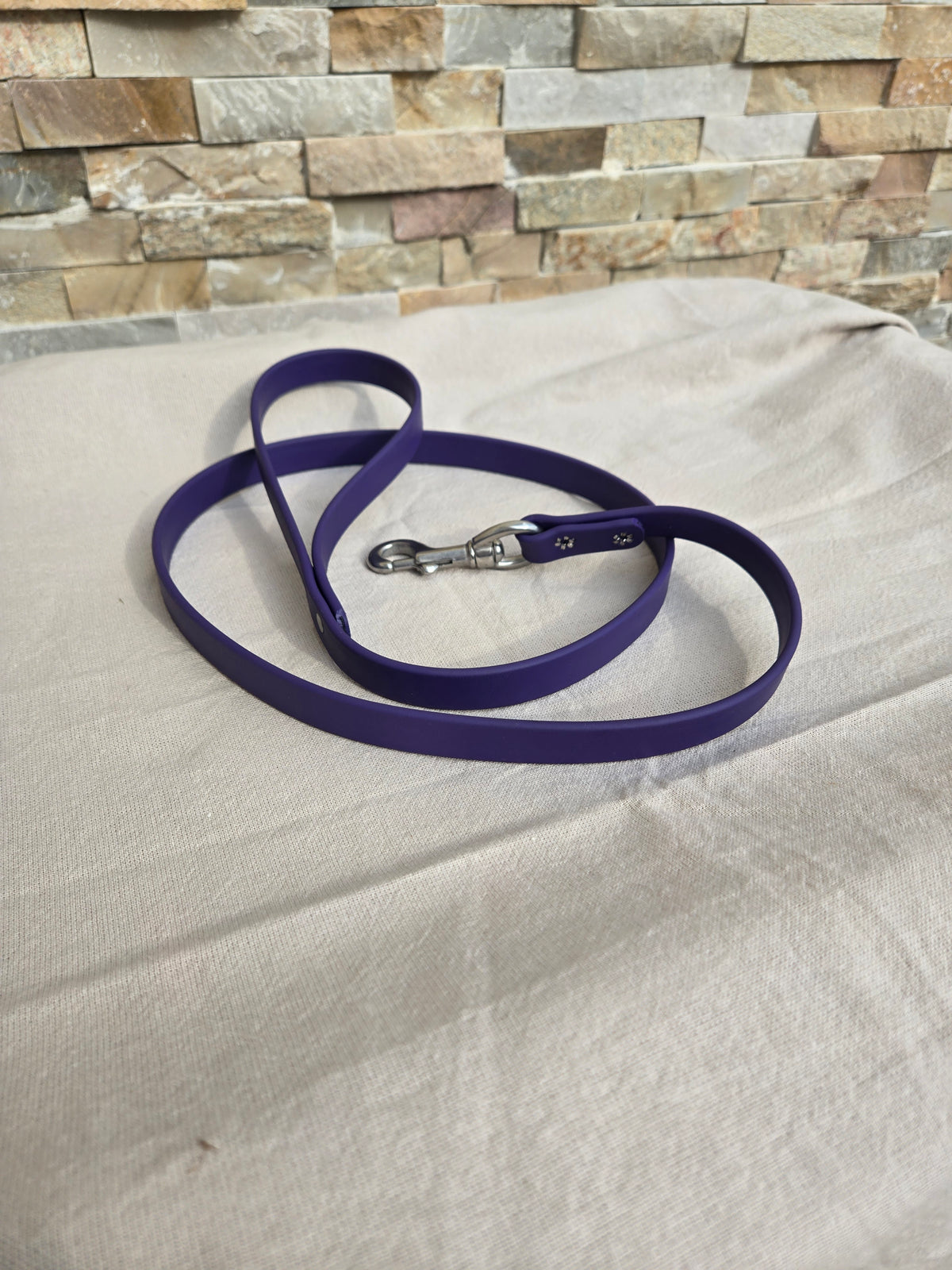 Amish made- Beta leash
