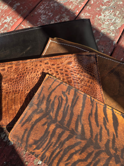 Amish  Made Leather Zipper Pouch - Simple Life Amish Store