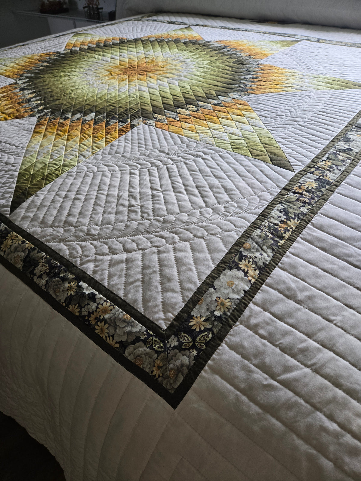 Quilt-Amish Handmade-Radiant Star